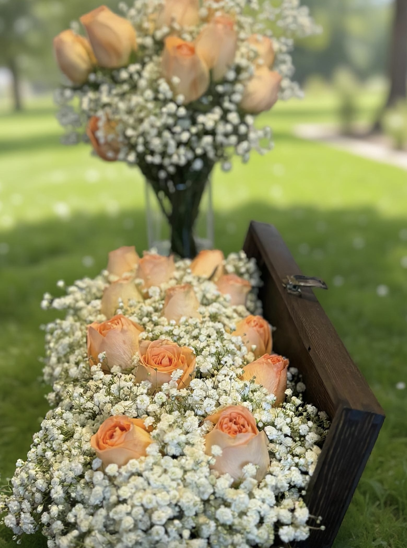 Open Keepsake Crate (Peach & Baby’s Breath)